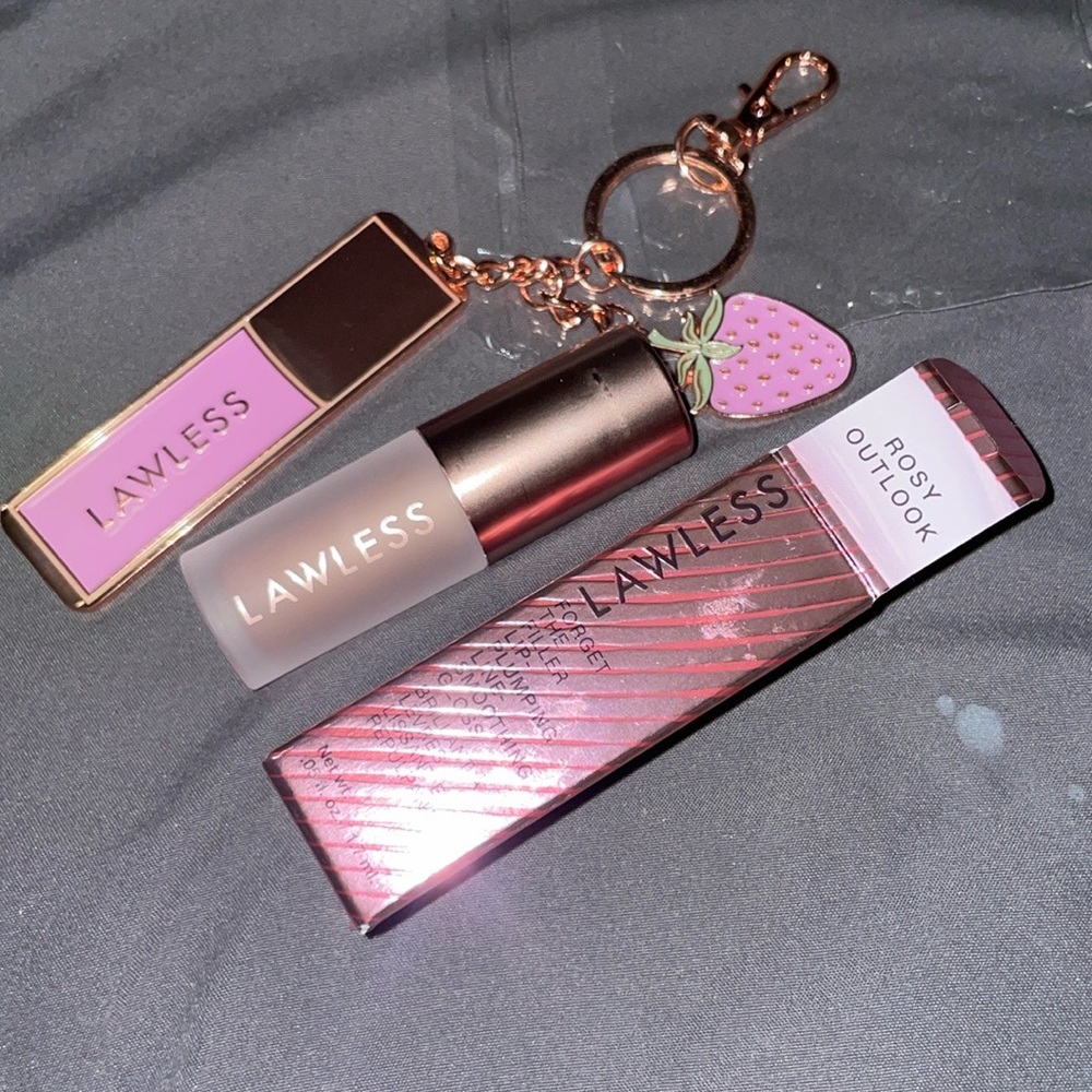 LAWLESS Pink Lip Balm Gloss Jewelry